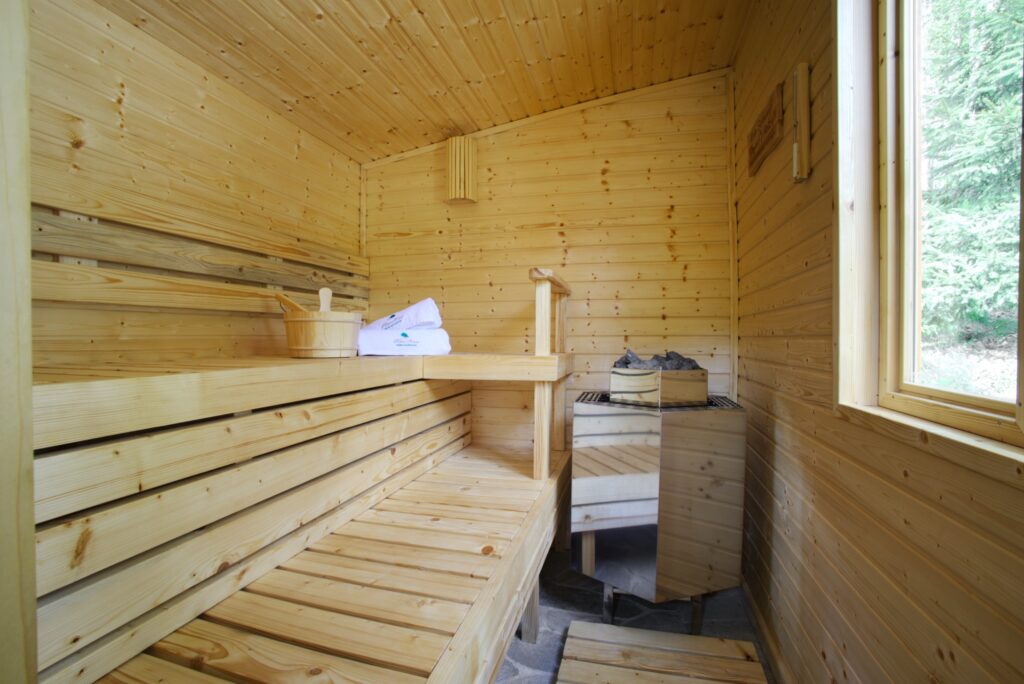 Sauna innen - Gartensauna Waldhaus Anna