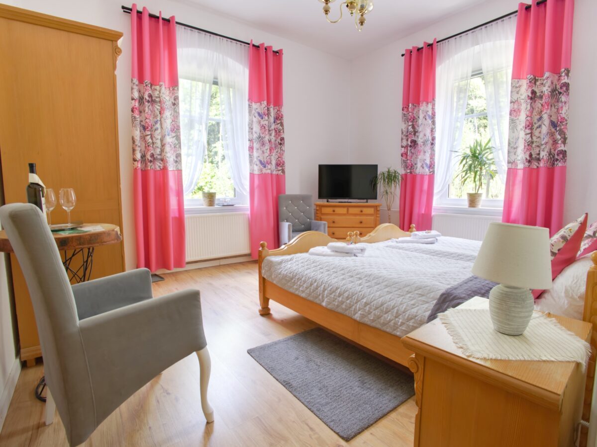 Pfingstrosenzimmer