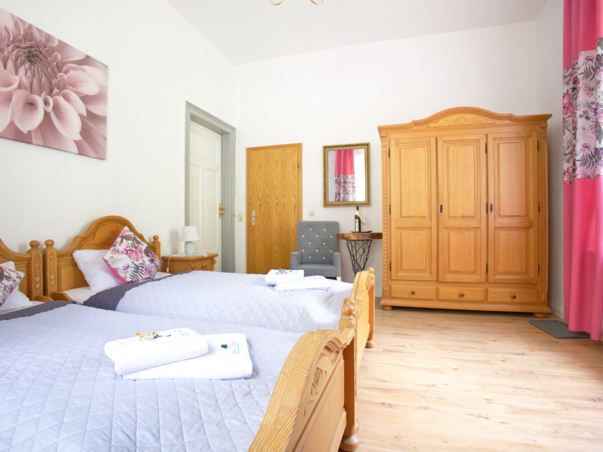 Pfingstrosenzimmer